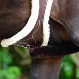 Kentucky Horsewear Sheepskin Anatomic Short Girth - Image 5
