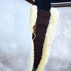 Kentucky Sheepskin Girth - Image 3