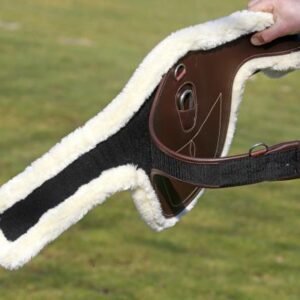 Kentucky Sheepskin Stud Girth Cover - Image 3