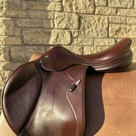 Equipe Synergy Jumping Saddle